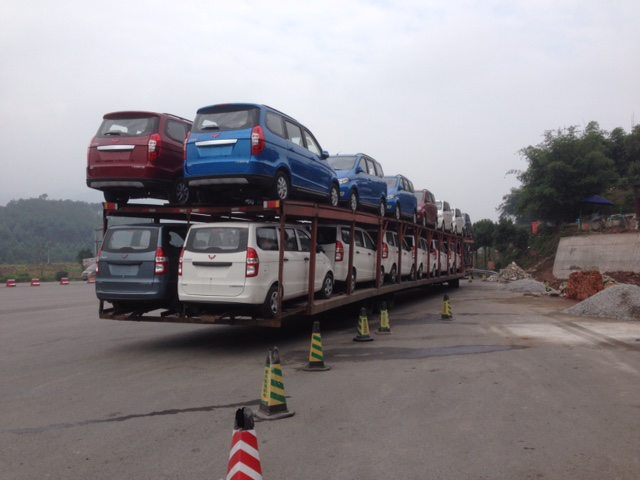 A common sight on Chinese highways still today, May 2016.